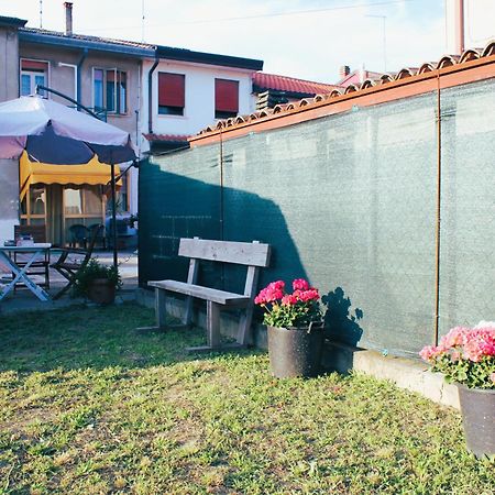 Casa Vacanze La Bassa Porto Viro Exterior photo